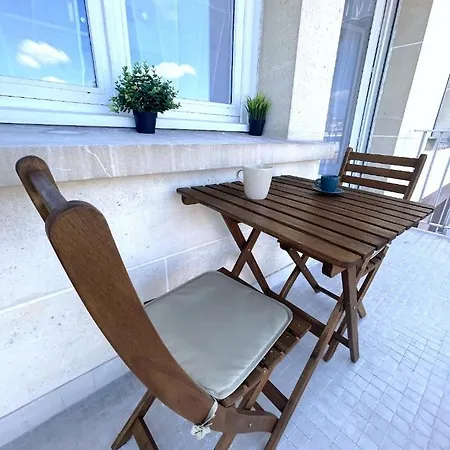 New Studio-15 Min Paris-balcon-parking Viroflay